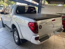 L200 TRITON 2.4 HLS CROME FLEX MECÂNICA 142CV